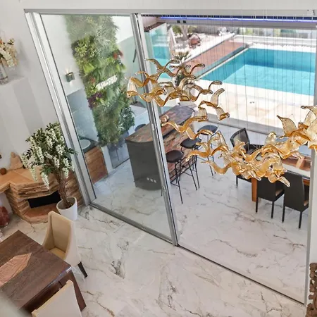 Vakantiehuis Karat Villa Ambassador